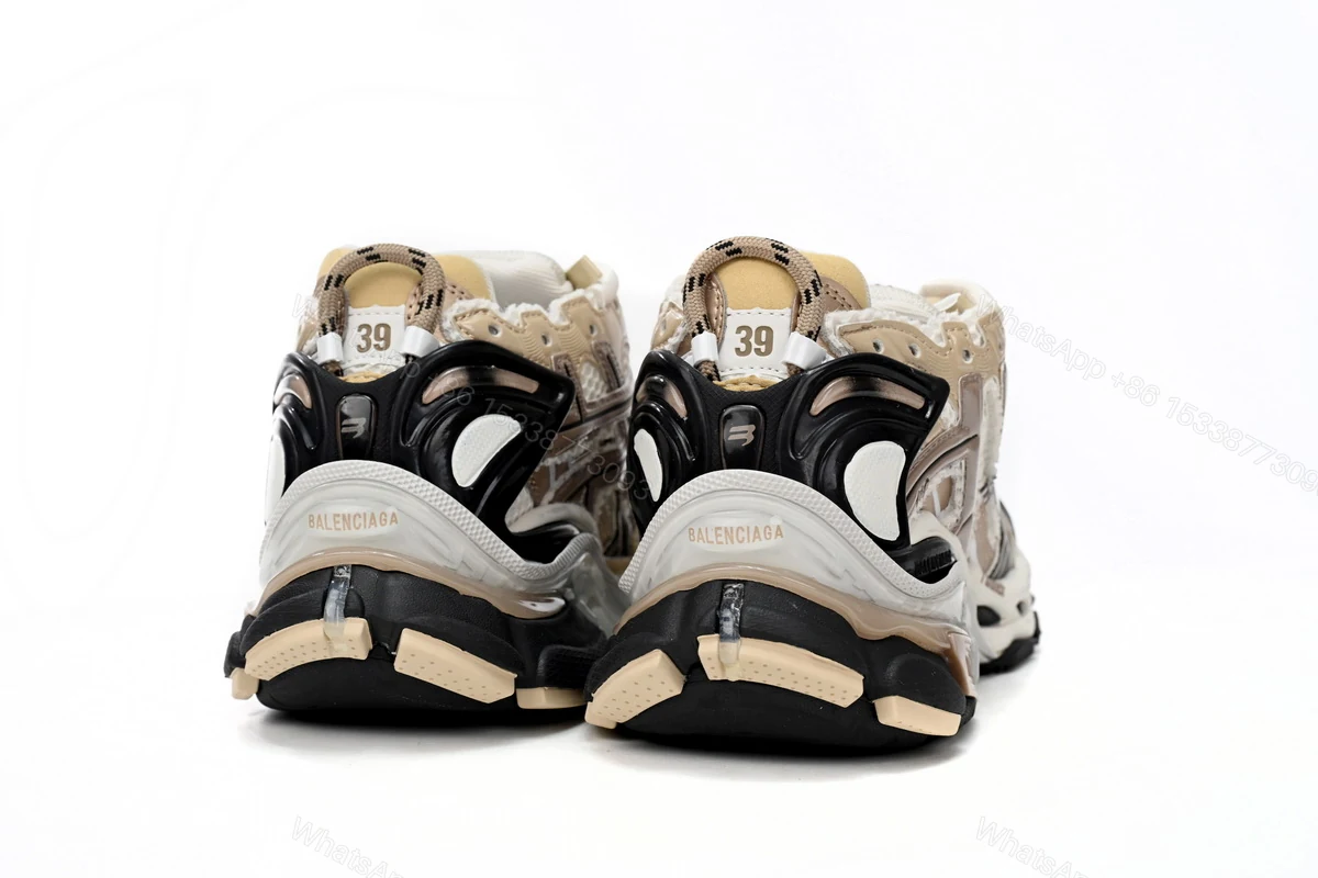 View 3 of Balenciaga Runner Rice Pla Tinum 677403 W3RB3 9891