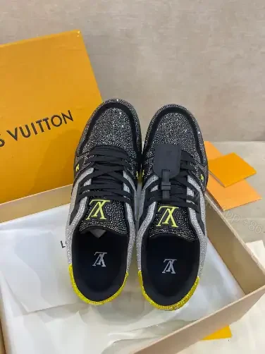 View 3 of LOUIS VUITTON TRAINER SNEAKERS IN BLACK – LSVT394