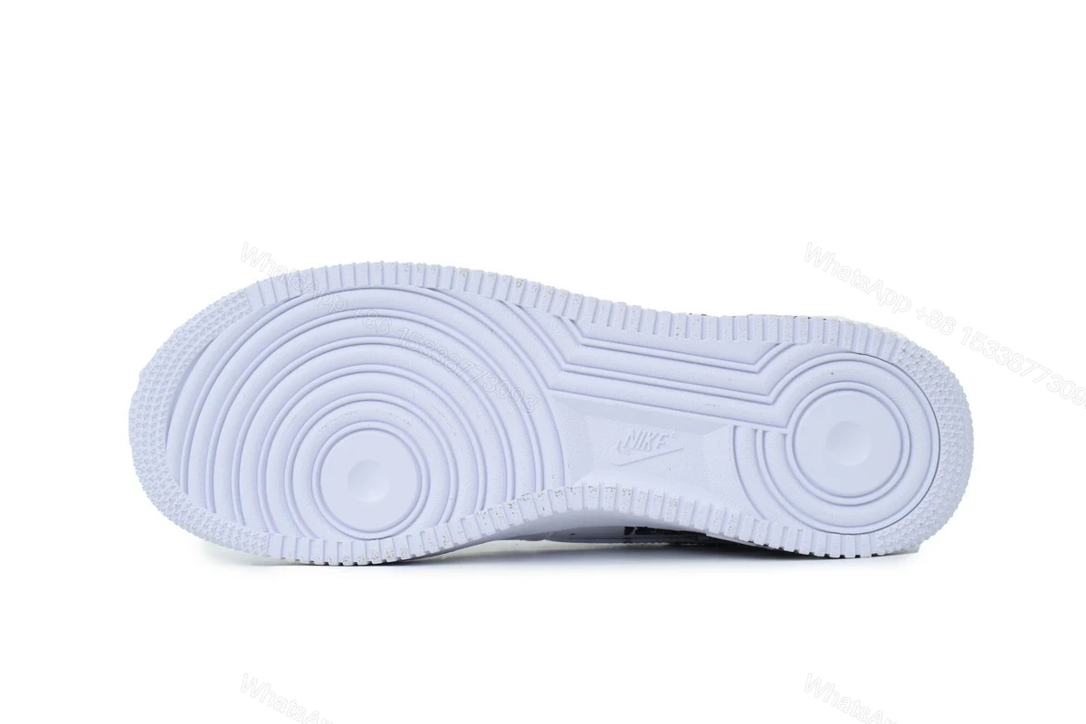 View 4 of Supreme x Comme des Garçons SHIRT x Nike Air Force 1 Low 'Eyes'923044-100