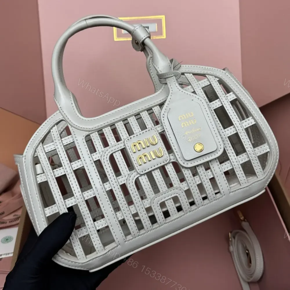 View 4 of 高仿miumiu*5BA294小牛皮鏤空手提包白色免檢版