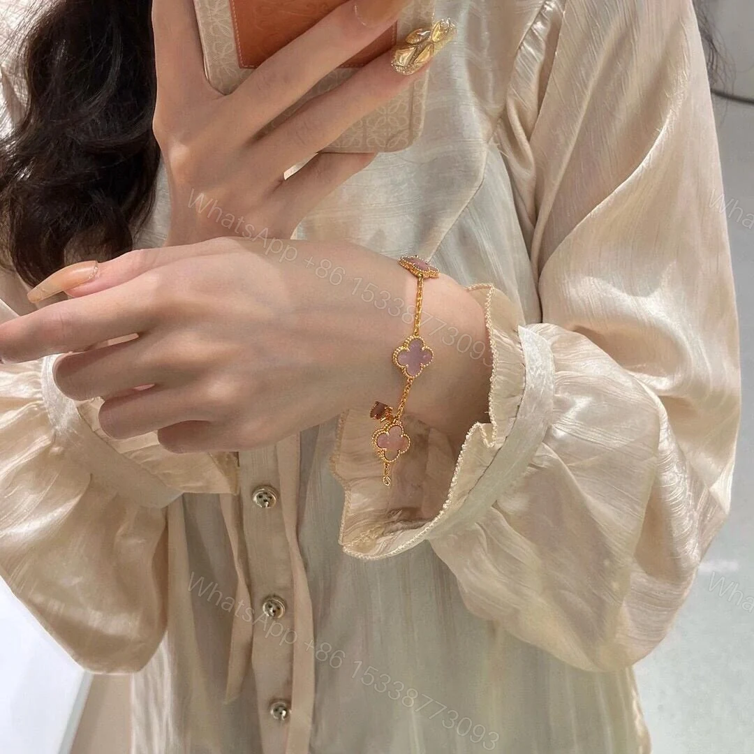 View 14 of 高仿首飾VanCleef&Arpels*RP39D00水晶石黃金手鏈