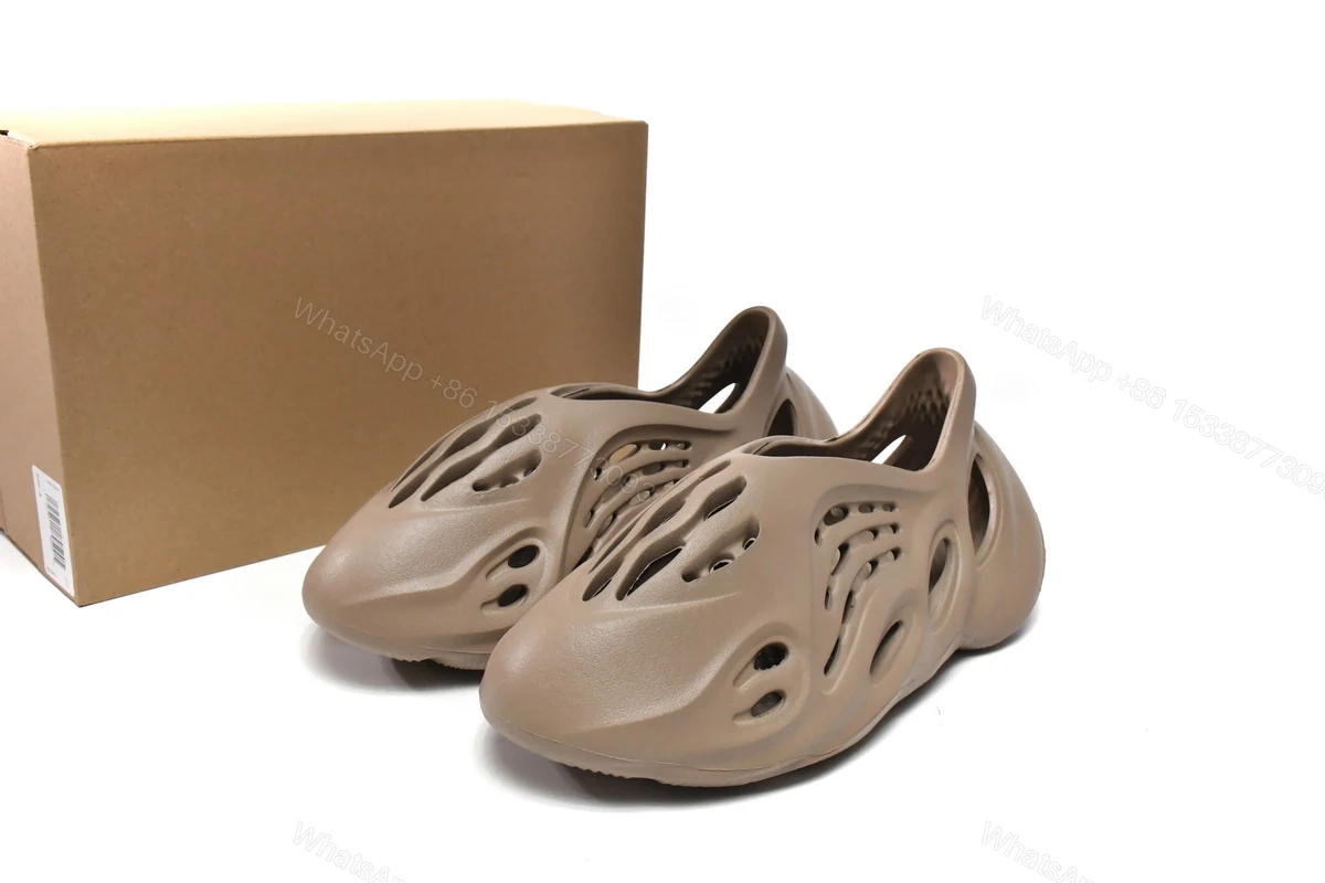 adidas Yeezy Foam Runner Mist GV6774 — view 2
