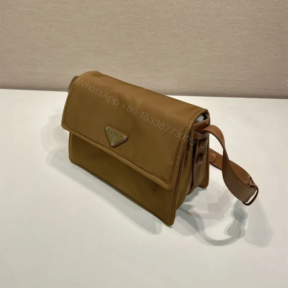 View 5 of 高仿Prada*RE-Nylon系列1BD313尼龍郵差包棕色小號免檢版