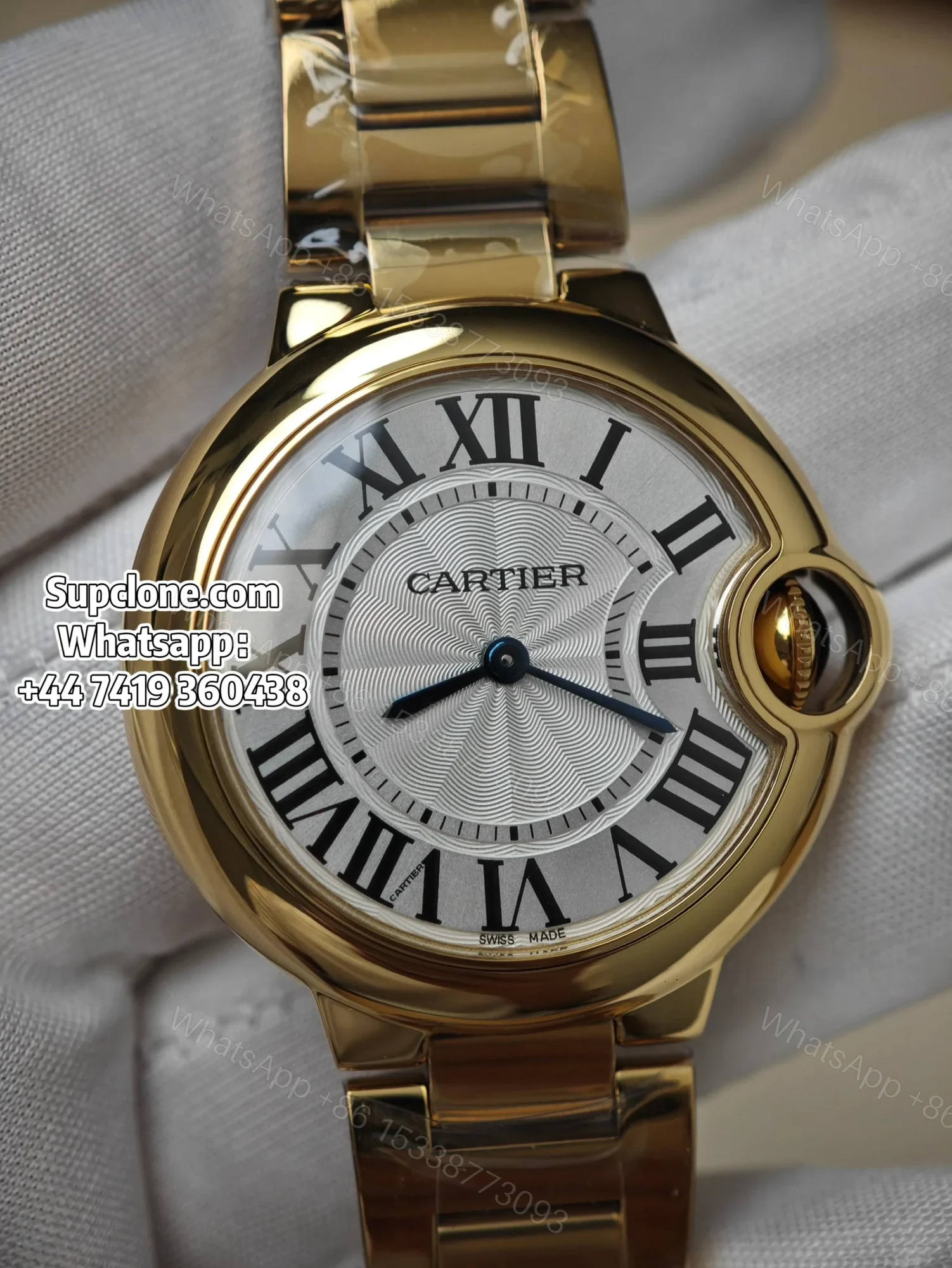 View 3 of Cartier Super Clone Watches 1:1 Ballon Bleu W69001Z2 Gold 28mm Quartz