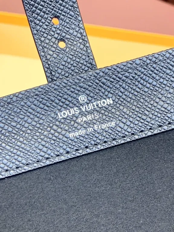 View 4 of Chic Leather Clutch: Compact, Designer-Inspired, Metallic Hardware