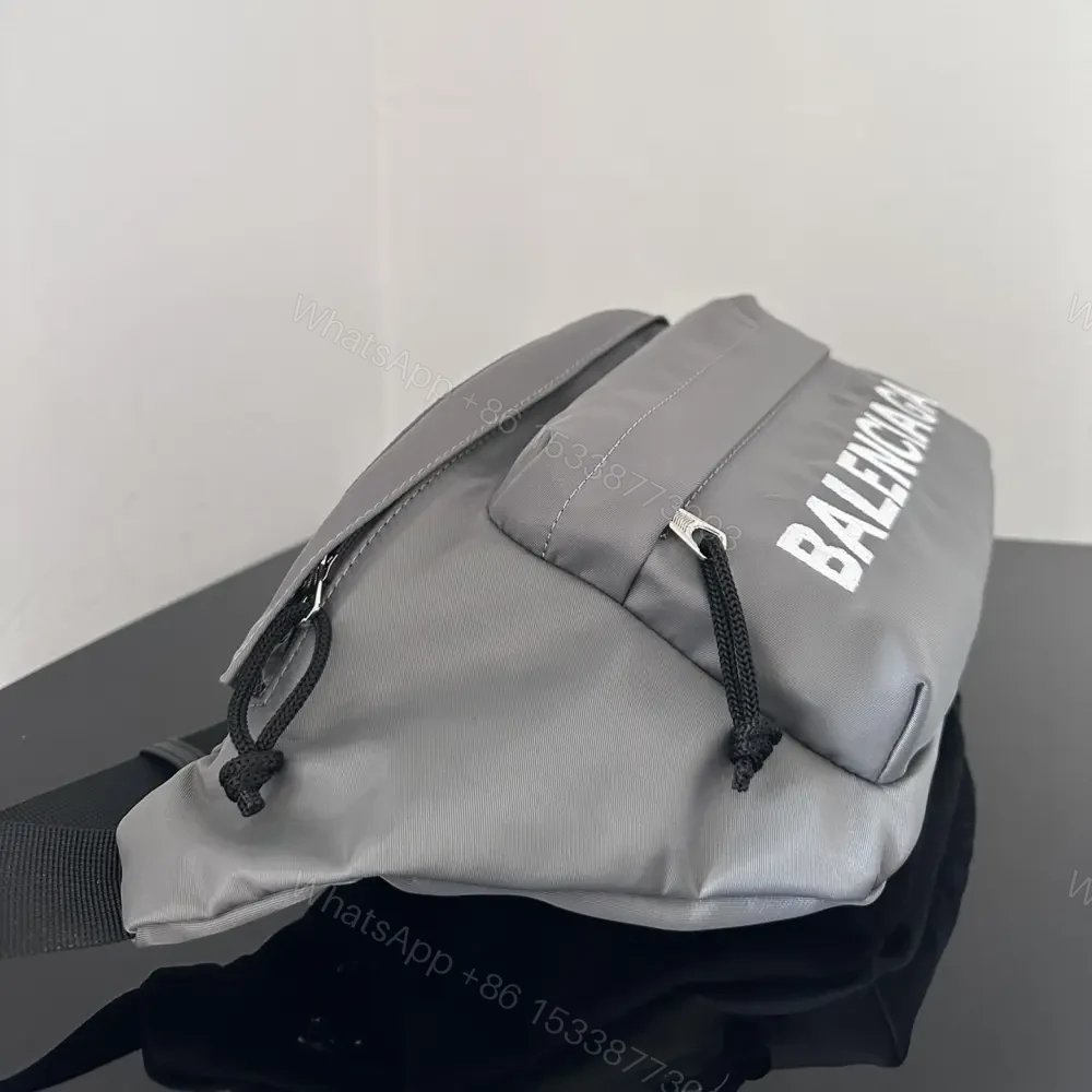 View 5 of 高仿BalenciagaWheelBeltpack系列尼龍胸包灰色