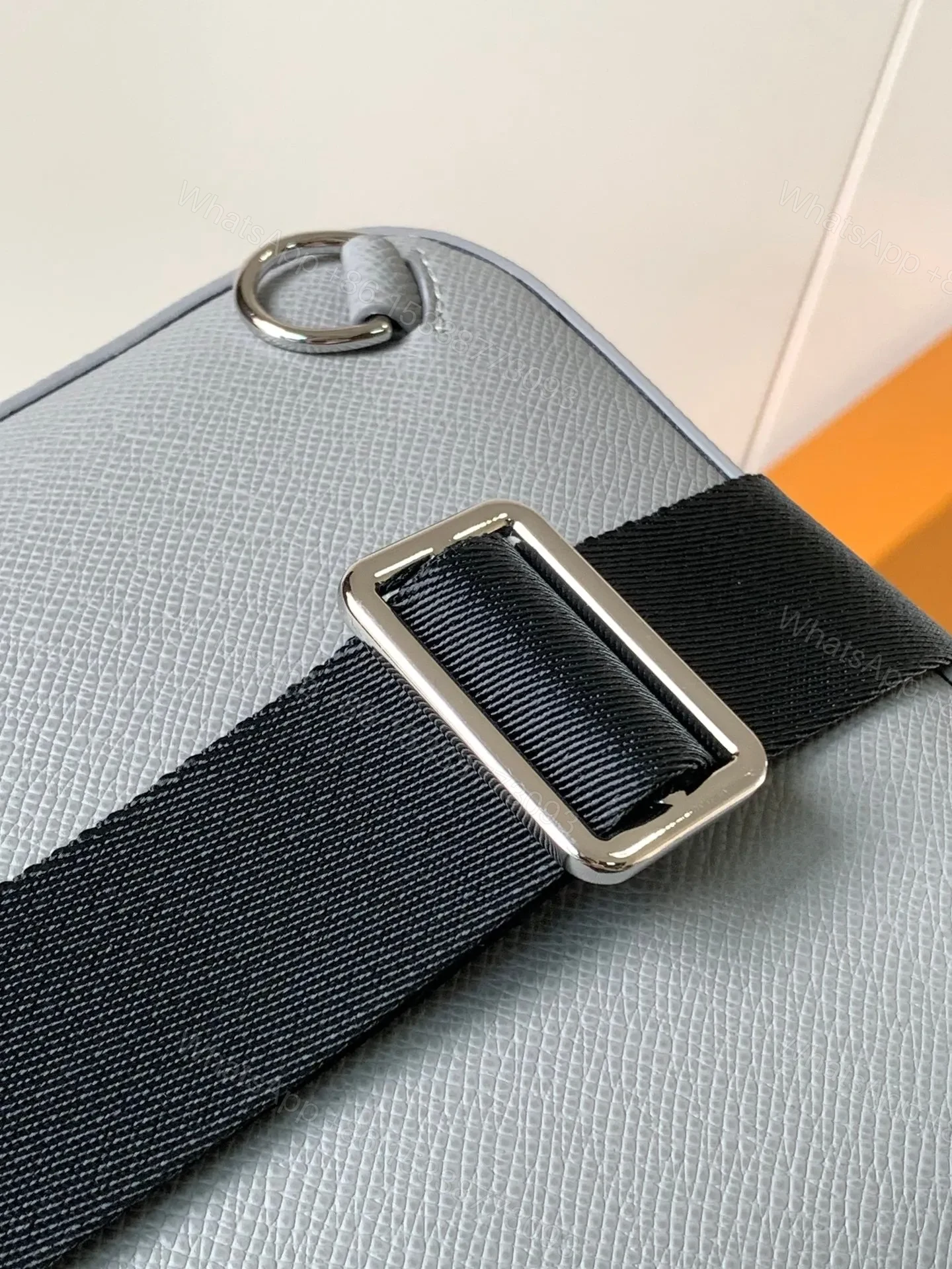 View 3 of LV AVENUE SLINGBAG 31 IN GREY TAIGA LEATHER