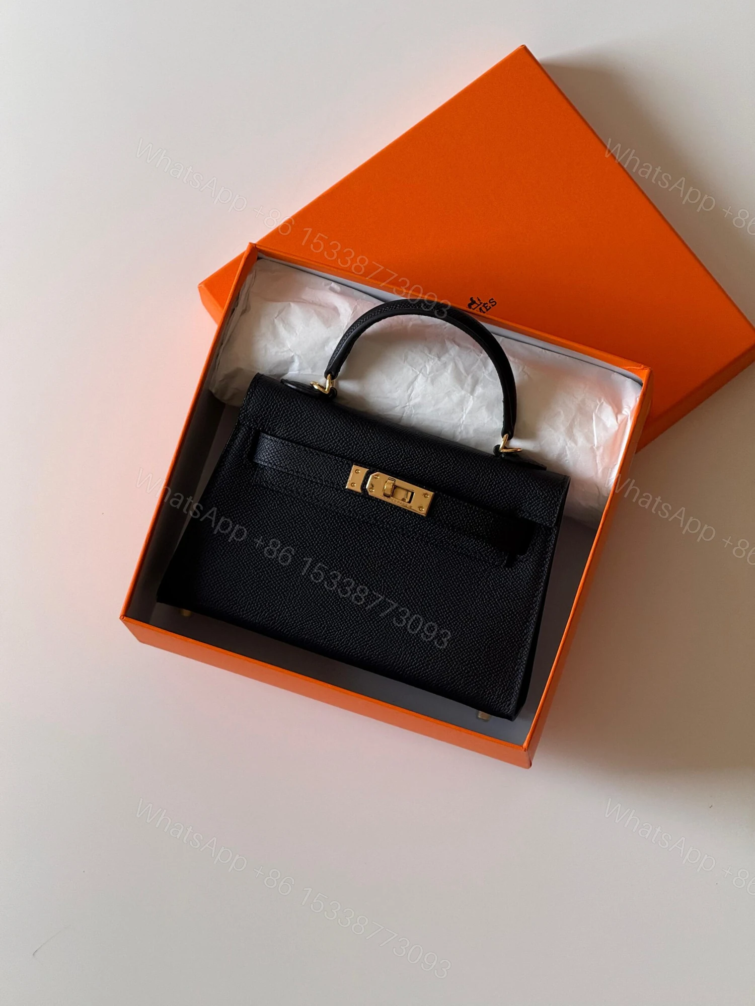 Hermès Mini Kelly 19 Black Epsom Leather with Gold Hardware — view 1