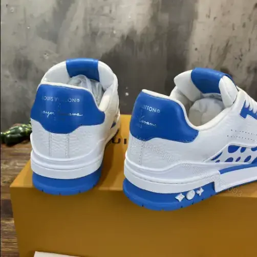 View 4 of LOUIS VUITTON X YAYOI KUSAMA TRAINER CALF LEATHER SNEAKER IN BLUE AND WHITE – LSVT375