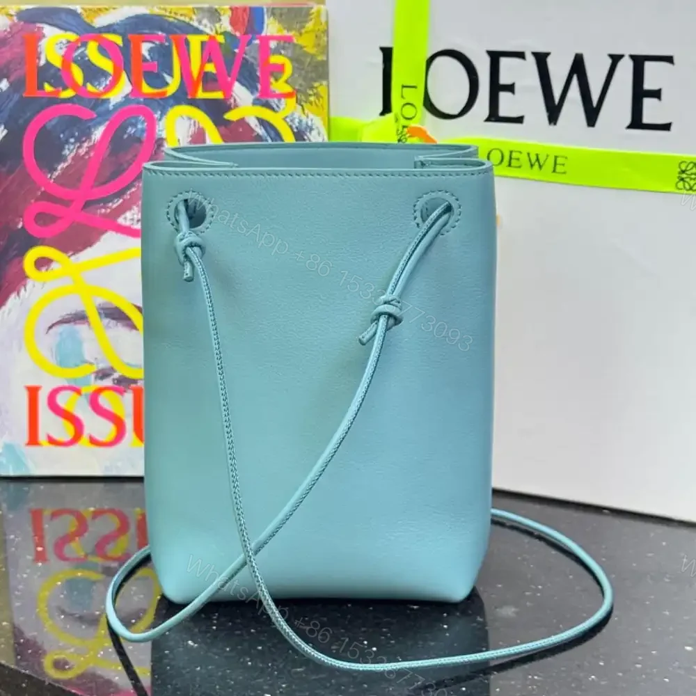 View 2 of 高仿Loewe*Pebble系列4412小牛皮斜跨包水藍色免檢版