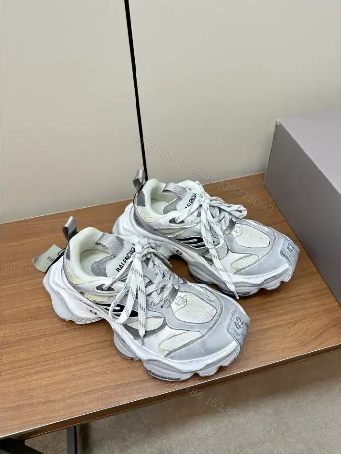 View 5 of BALENCIAGA CARGO SNEAKER – BB242