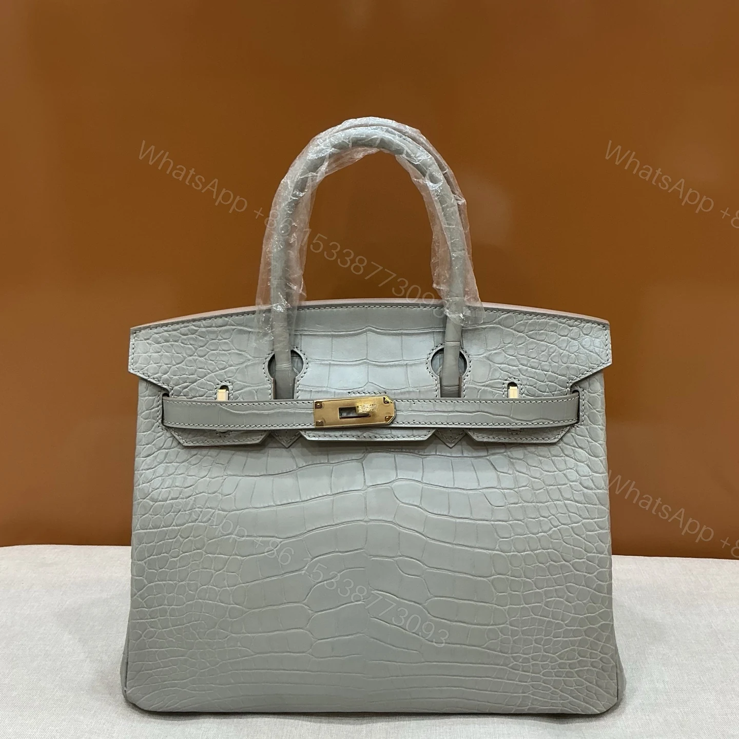 Hermes 高仿 Birkin 鱷魚紋手提包 淺灰高級質感款 — view 1