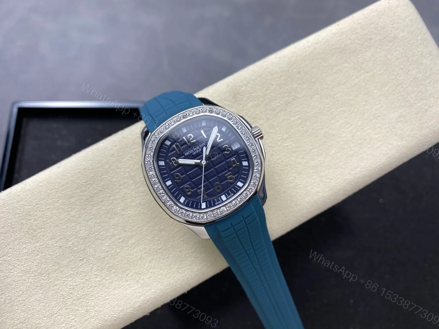 View 4 of Patek Philippe Aquanaut 5067 Stainless Steel Blue 5067A-025