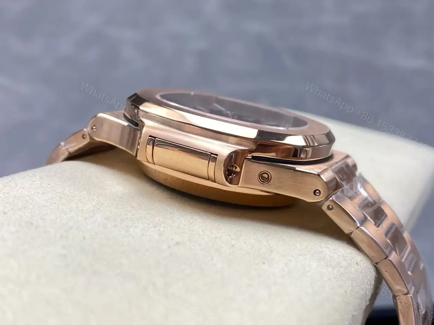 View 7 of Replica Patek Philippe 5980 – Nautilus Rose Gold