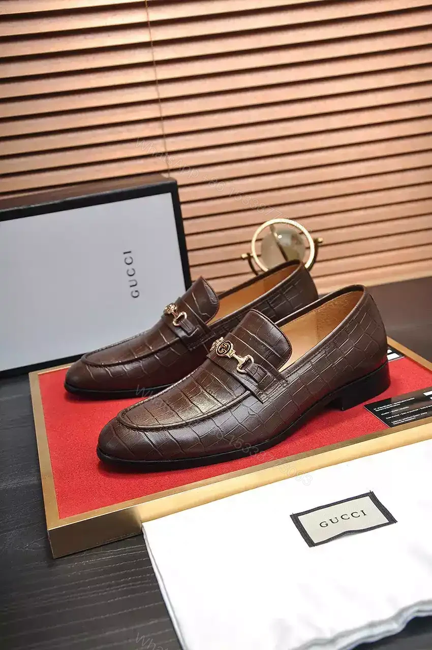 GUCCI JORDAAN LOAFER IN BROWN CROCODILE – LDG27 — view 1