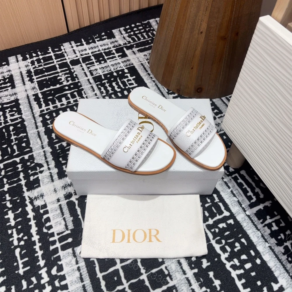 View 3 of 高仿Dior*D-Lane系列KCO154圓頭套腳一字拖鞋白色免檢版