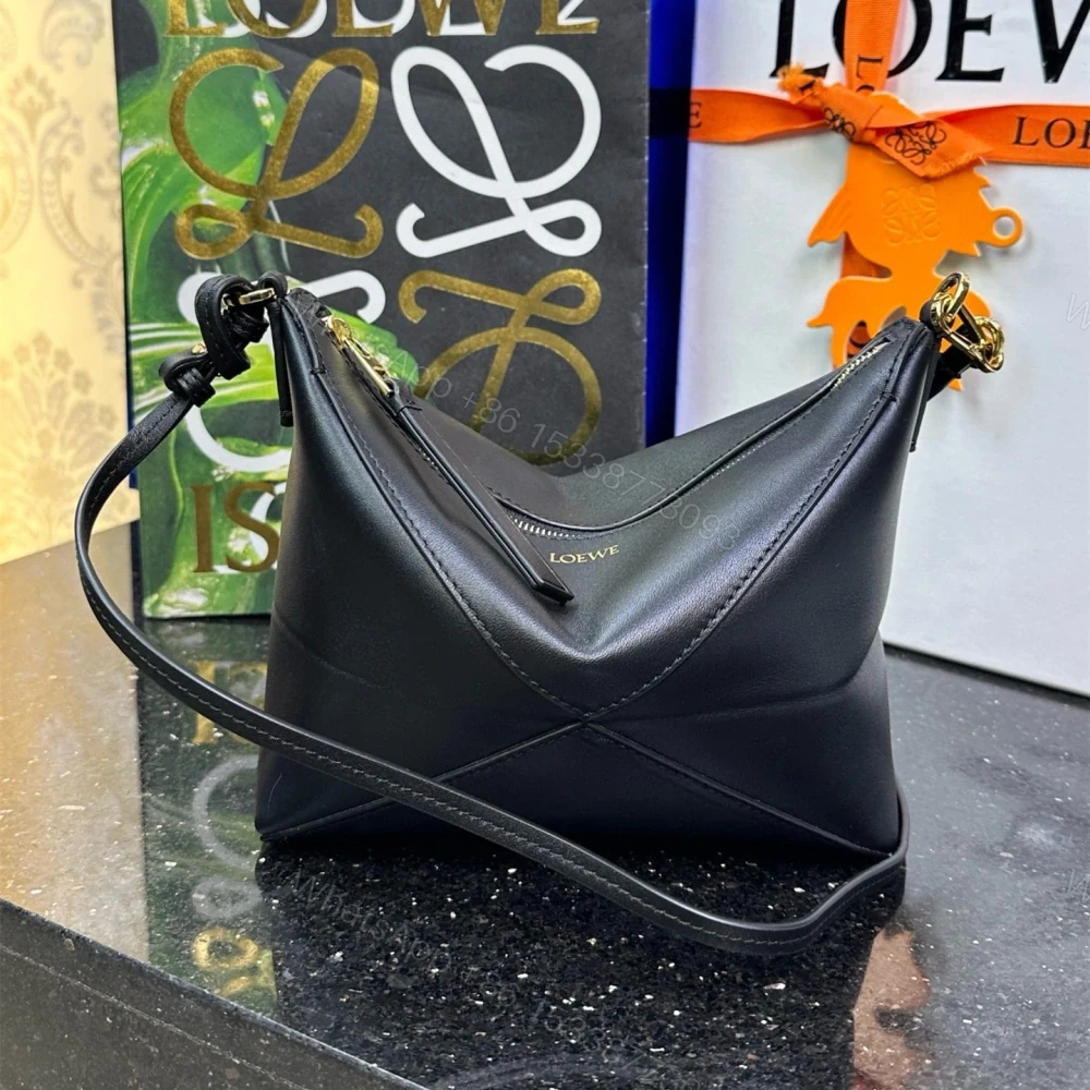 View 2 of 高仿Loewe*Fold系列1100小牛皮手提單肩包黑色免檢版