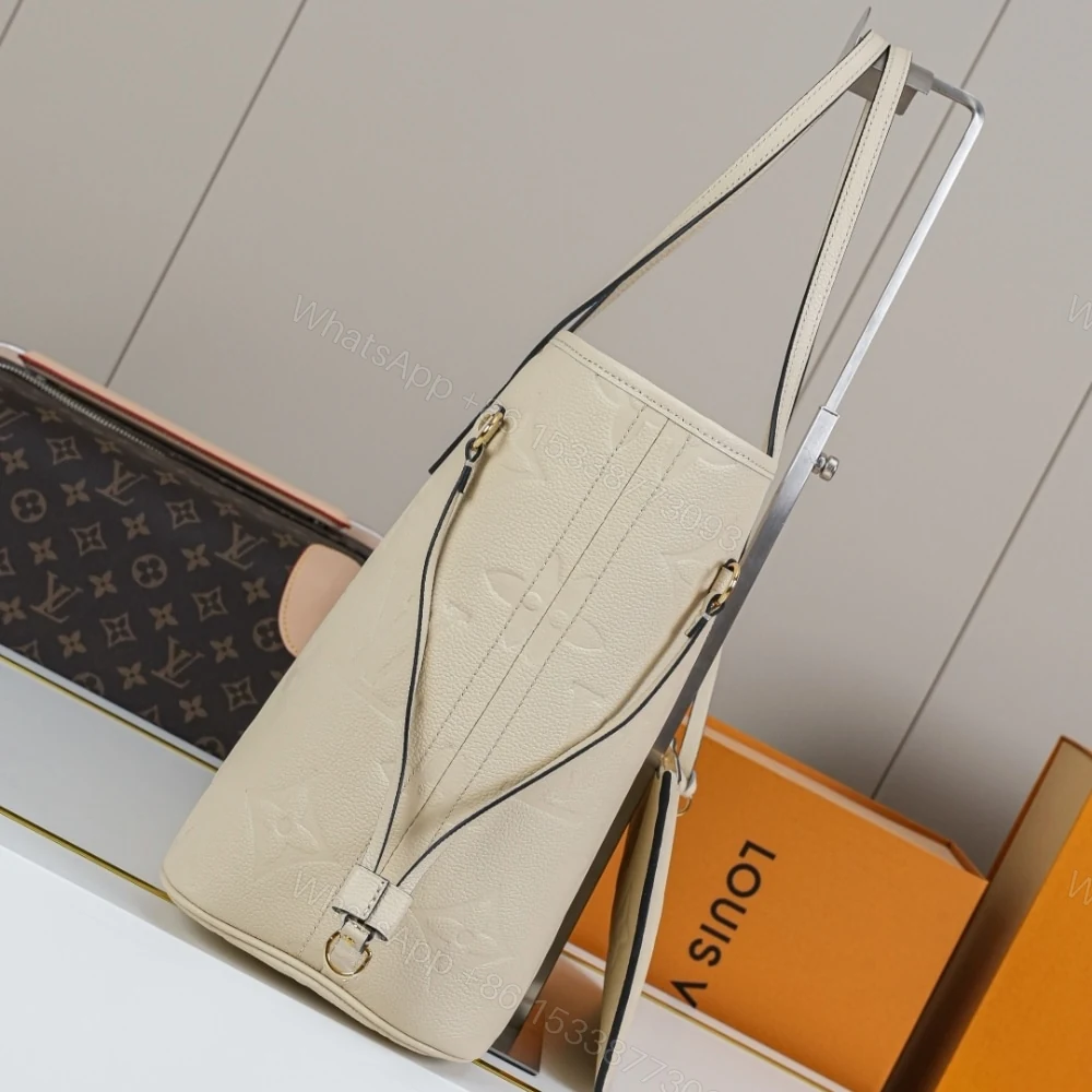 View 4 of Louis Vuitton Neverfull MM Crème Beige 31Cm M46676