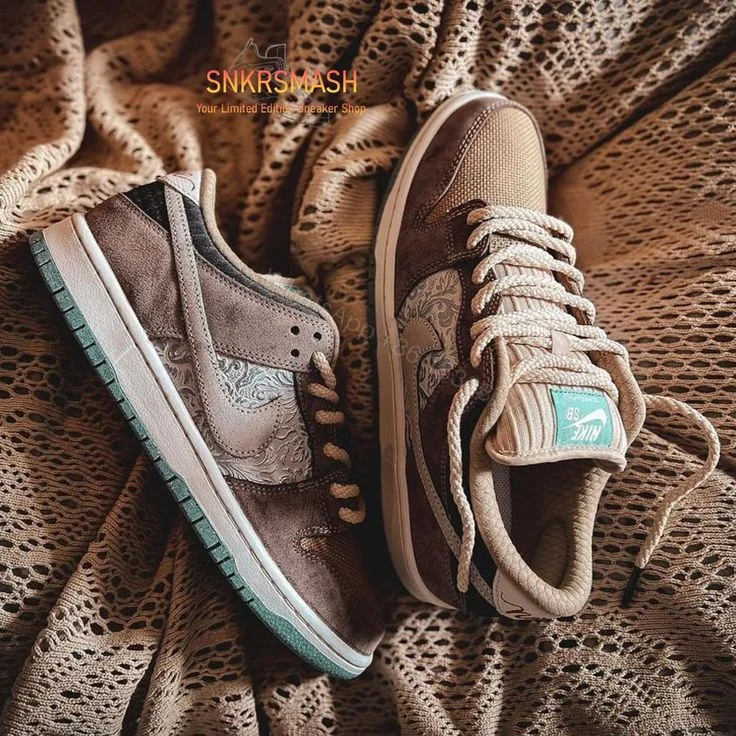 View 2 of FIRST COPY NIKE DUNK LOW SHOES FOR MEN
