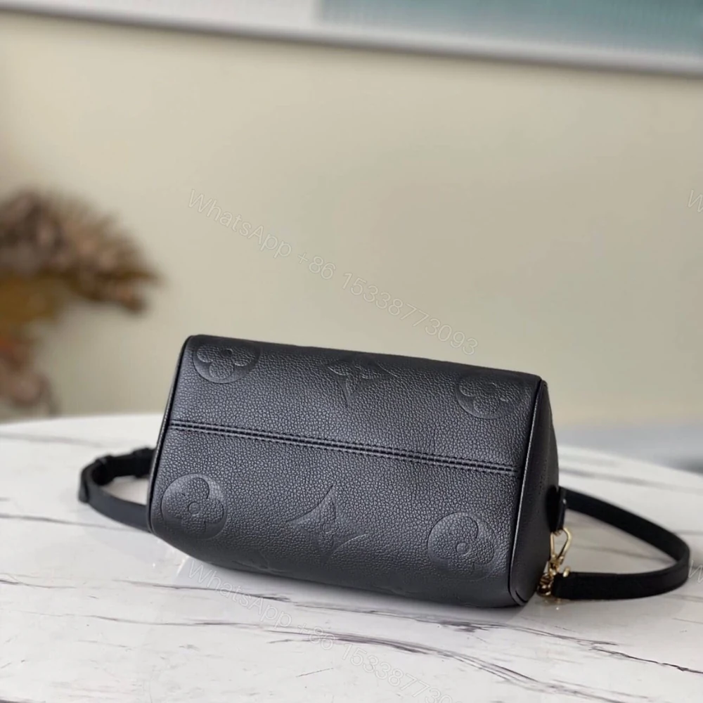 View 3 of Louis Vuitton Speedy Bandoulière 20 Black 20Cm M58953