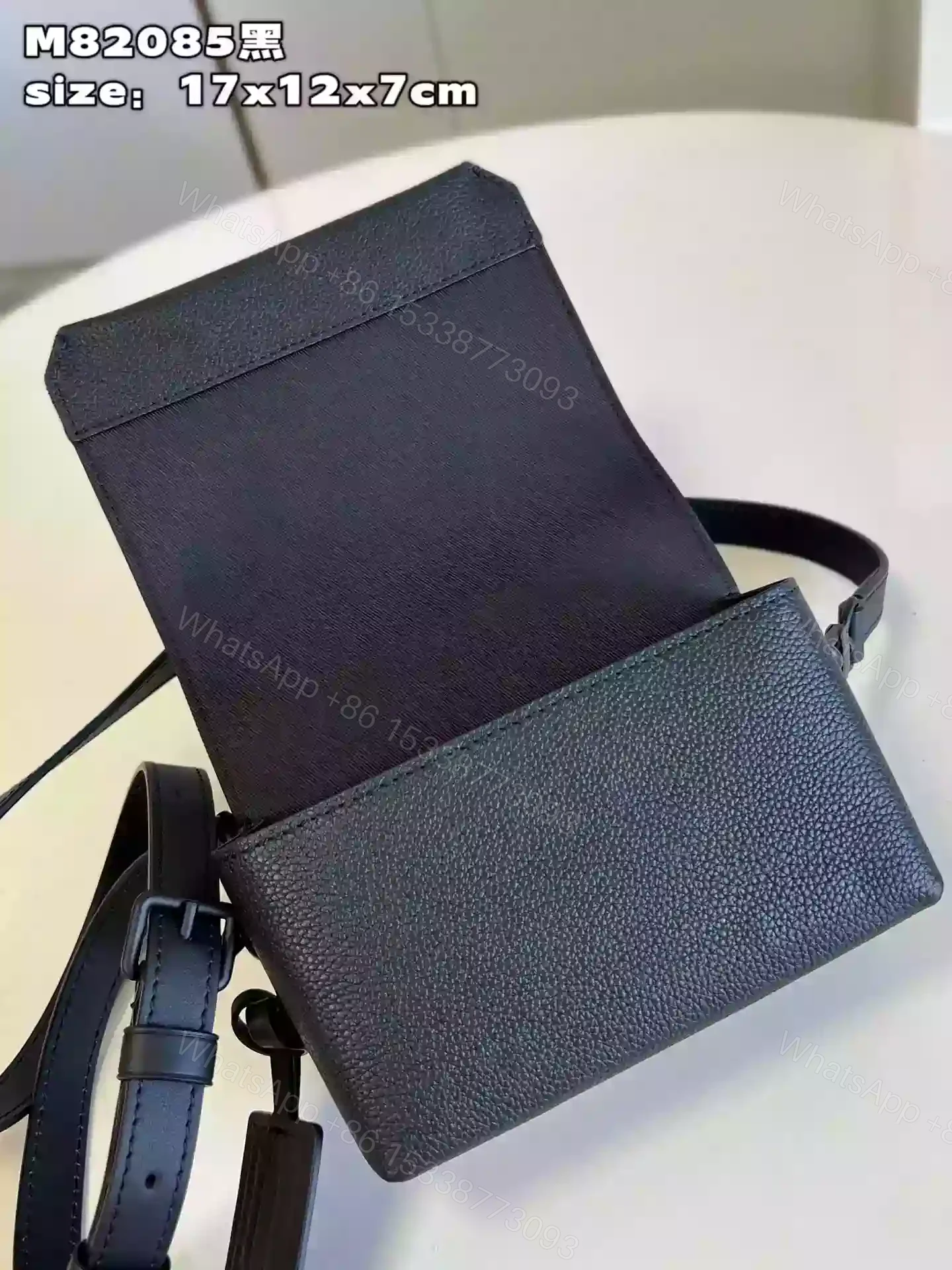 View 3 of LOUIS VUITTON FASTLINE WEARABLE WALLET – RRG068