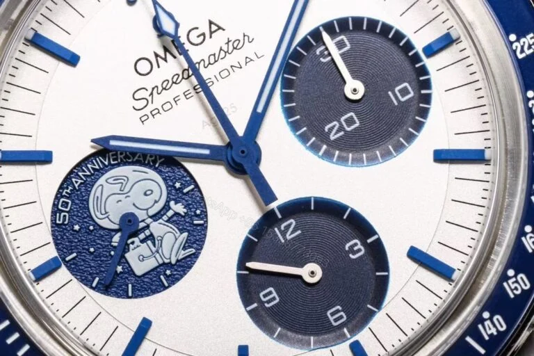 View 3 of Omega Speedmaster Silver Snoopy Award Replica