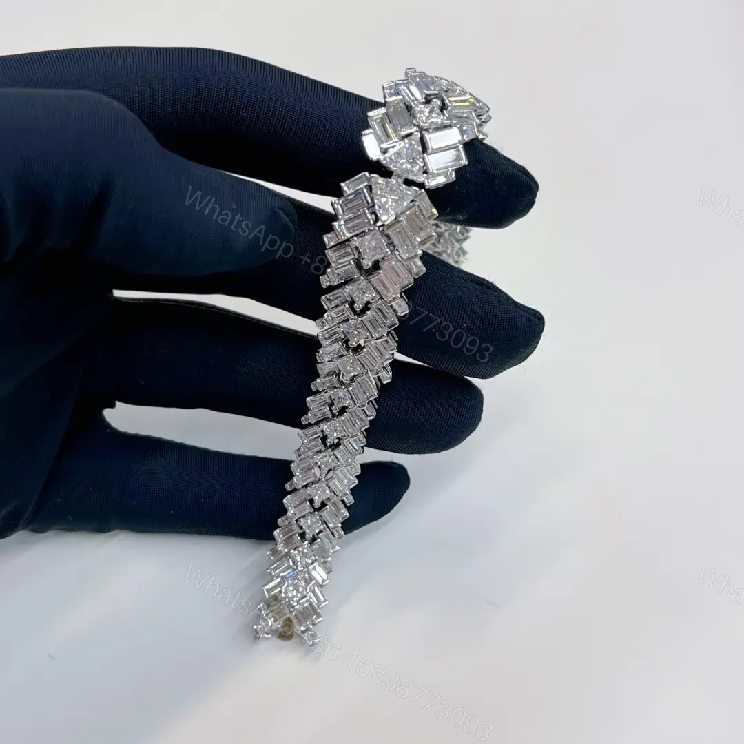 View 4 of 18kt White Gold Reflection de Cartier bracelet with Troidia Cut Diamonds H6019817
