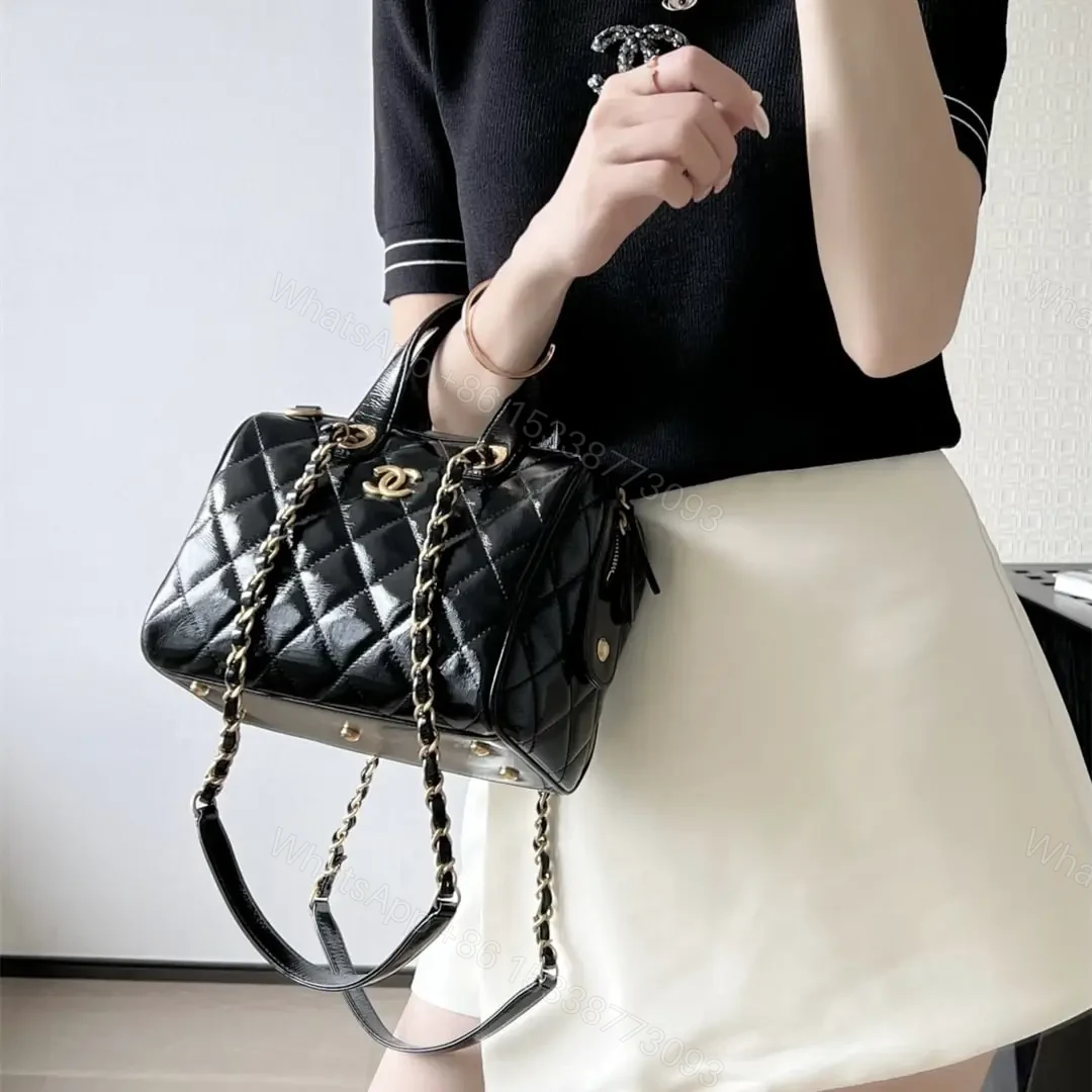View 20 of 高仿Chanel*25A系列AS5578保齡球手提包黑色小號免檢版