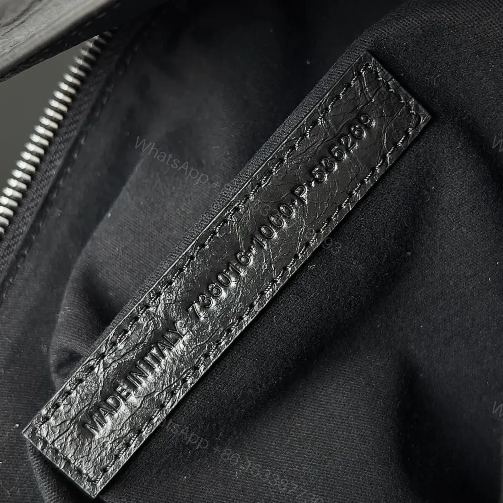 View 5 of 高仿BalenciagaSuperbusy系列復古工裝單肩包