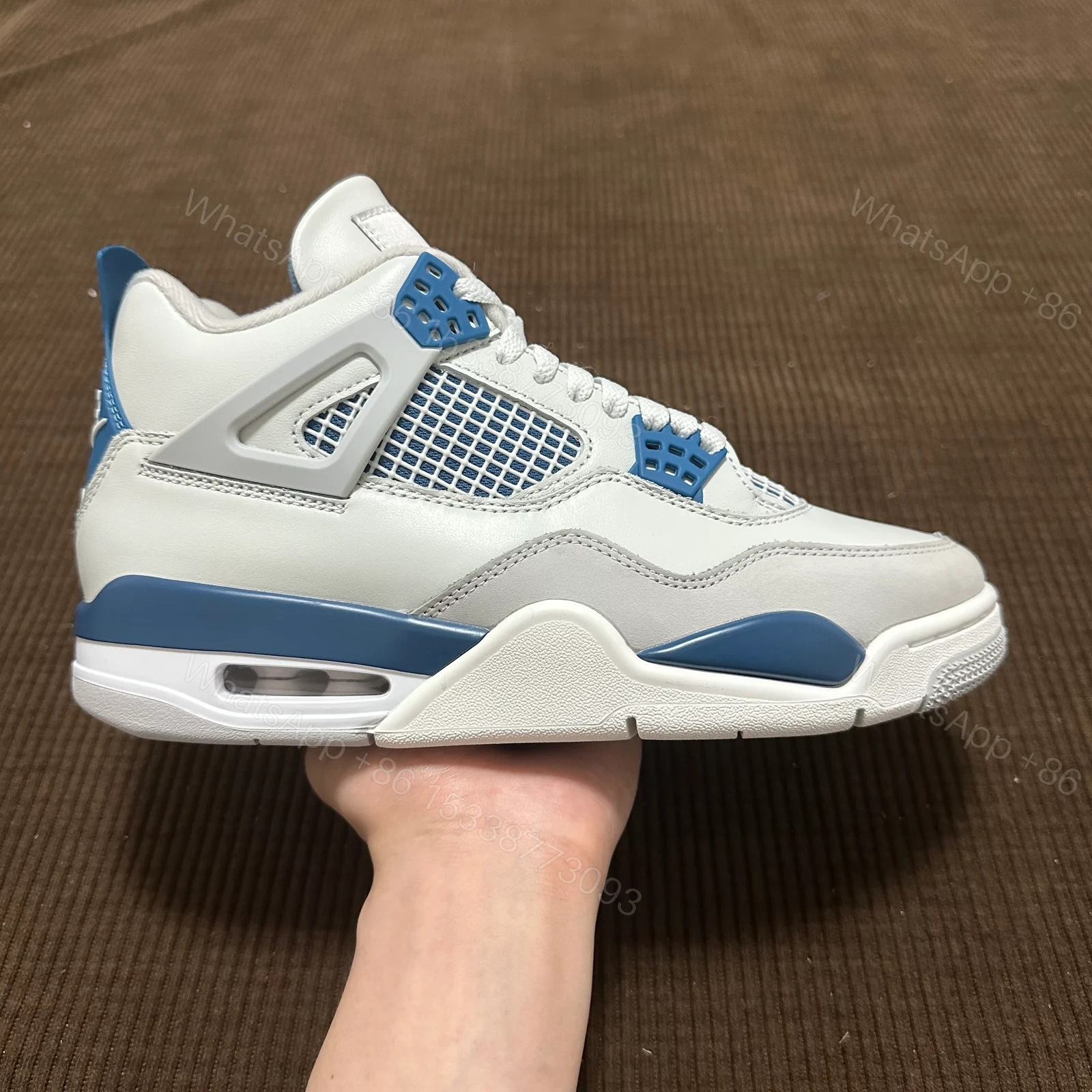 Jordan 4 Retro Military Blue (2024) — view 1