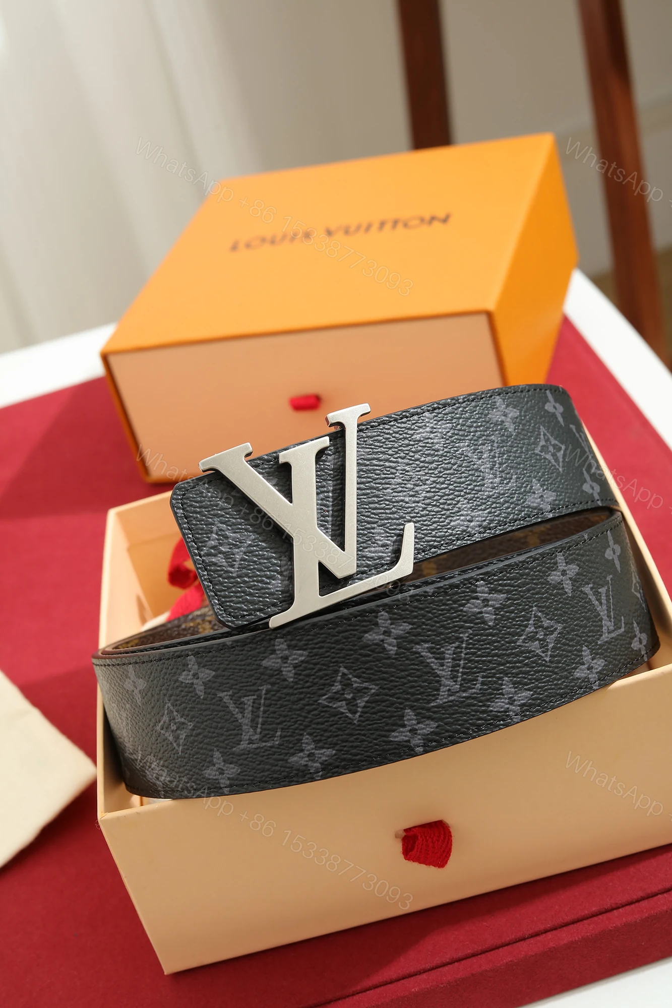 LV 高仿男款 Monogram Eclipse 銀色LV扣頭皮帶 時尚百搭款 — view 1