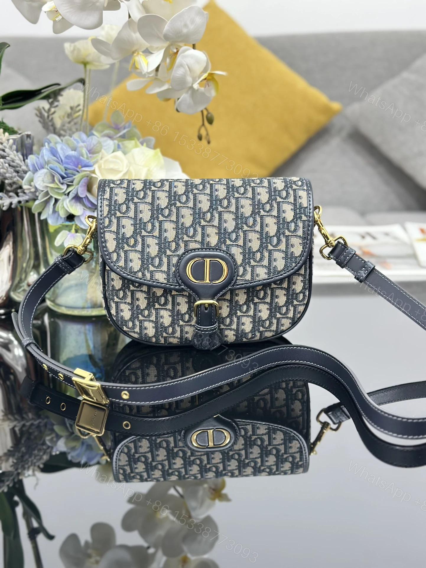 Dior 高仿Oblique滿版老花Bobby半月包 女士款配皮肩背設計感強 — view 1