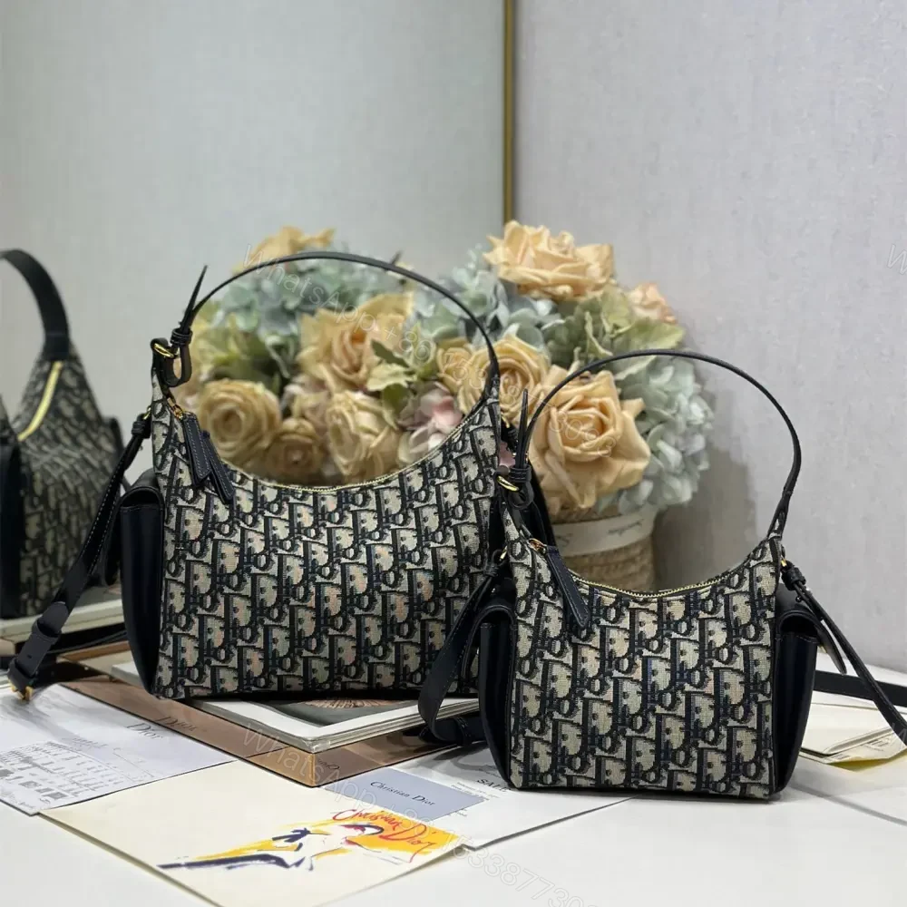 View 9 of 高仿Dior*D-Dream系列S431M928印花刺繡斜挎包Mini雙拼免檢版
