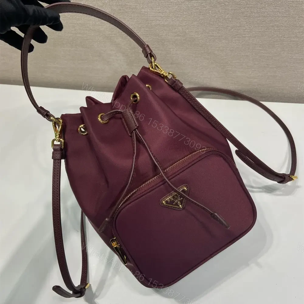 View 3 of 高仿Prada*RE-Nylon系列1BH038水桶包酒紅色免檢版