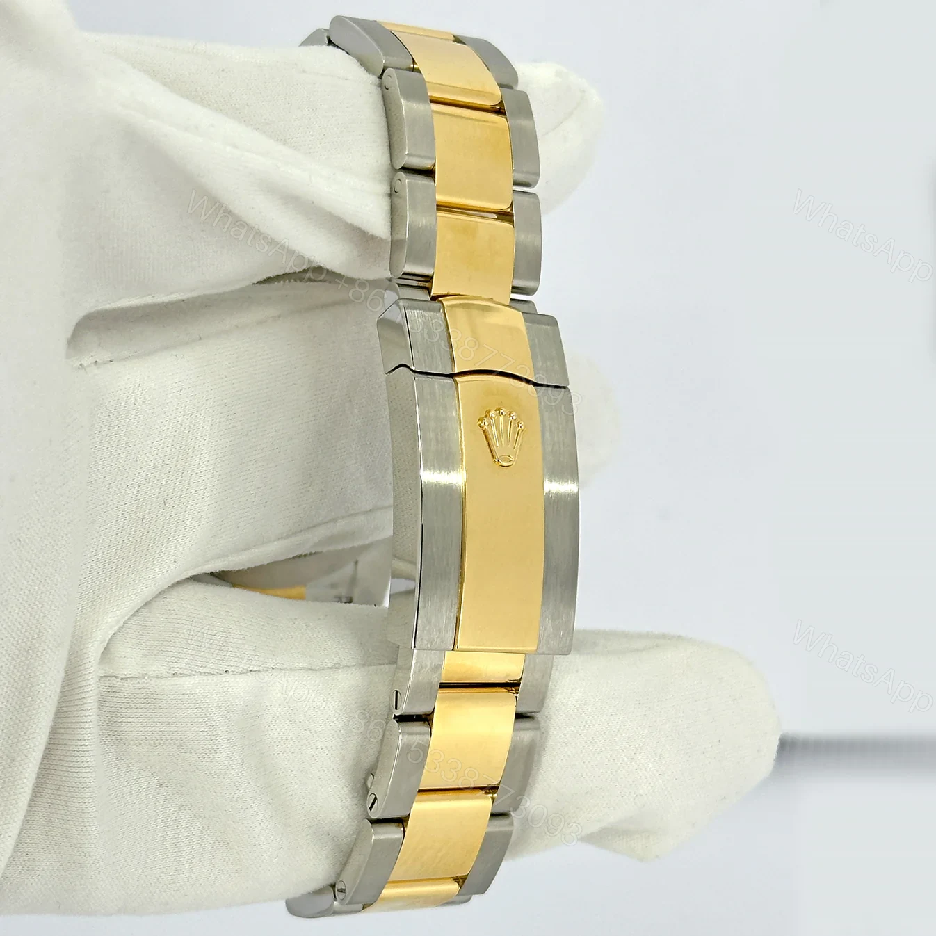 View 4 of Rolex Datejust White Dial 126333-0015 41 mm