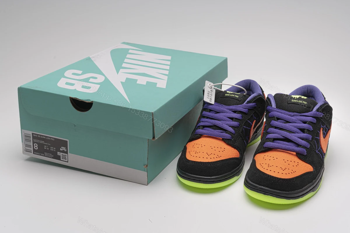 Nike SB Dunk Low “Night Of Mischief” BQ6817-006 — view 2
