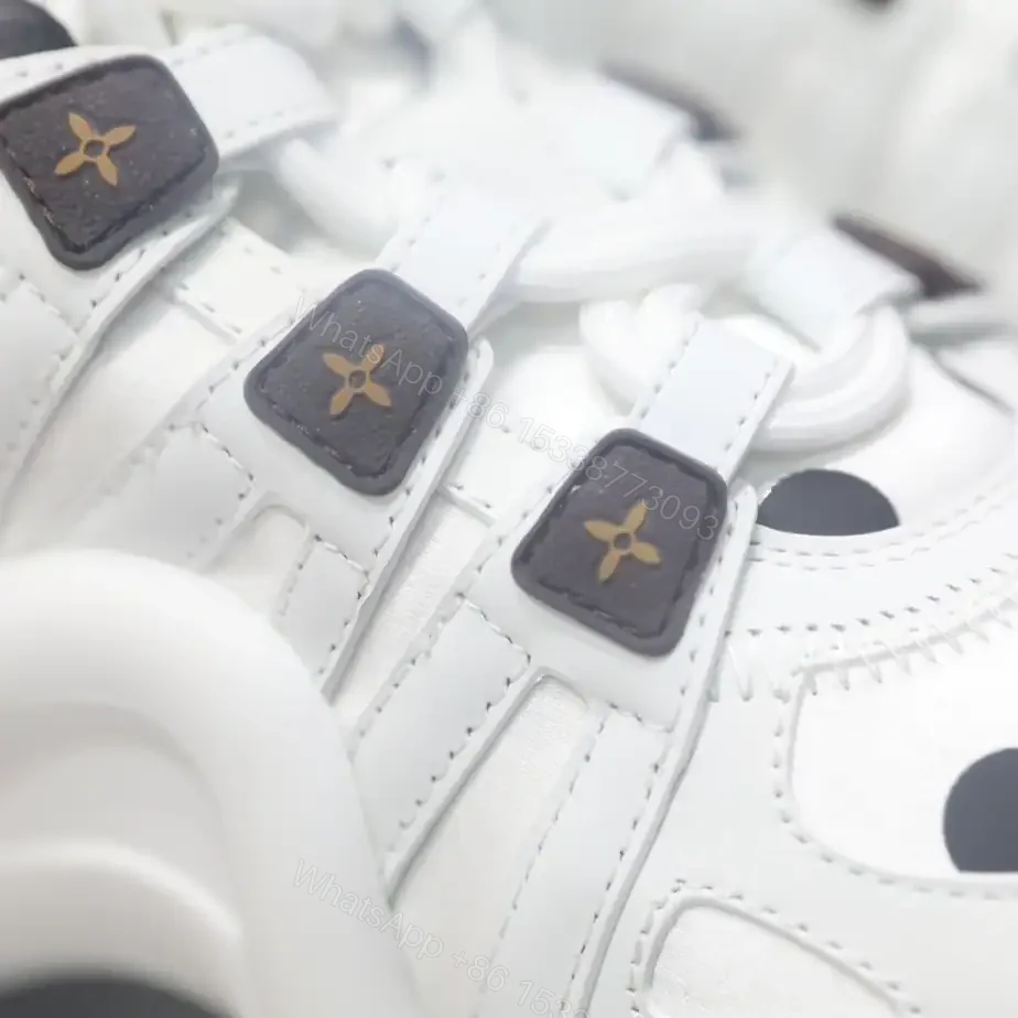View 6 of LV ARCHLIGHT SNEAKER – LSVM008