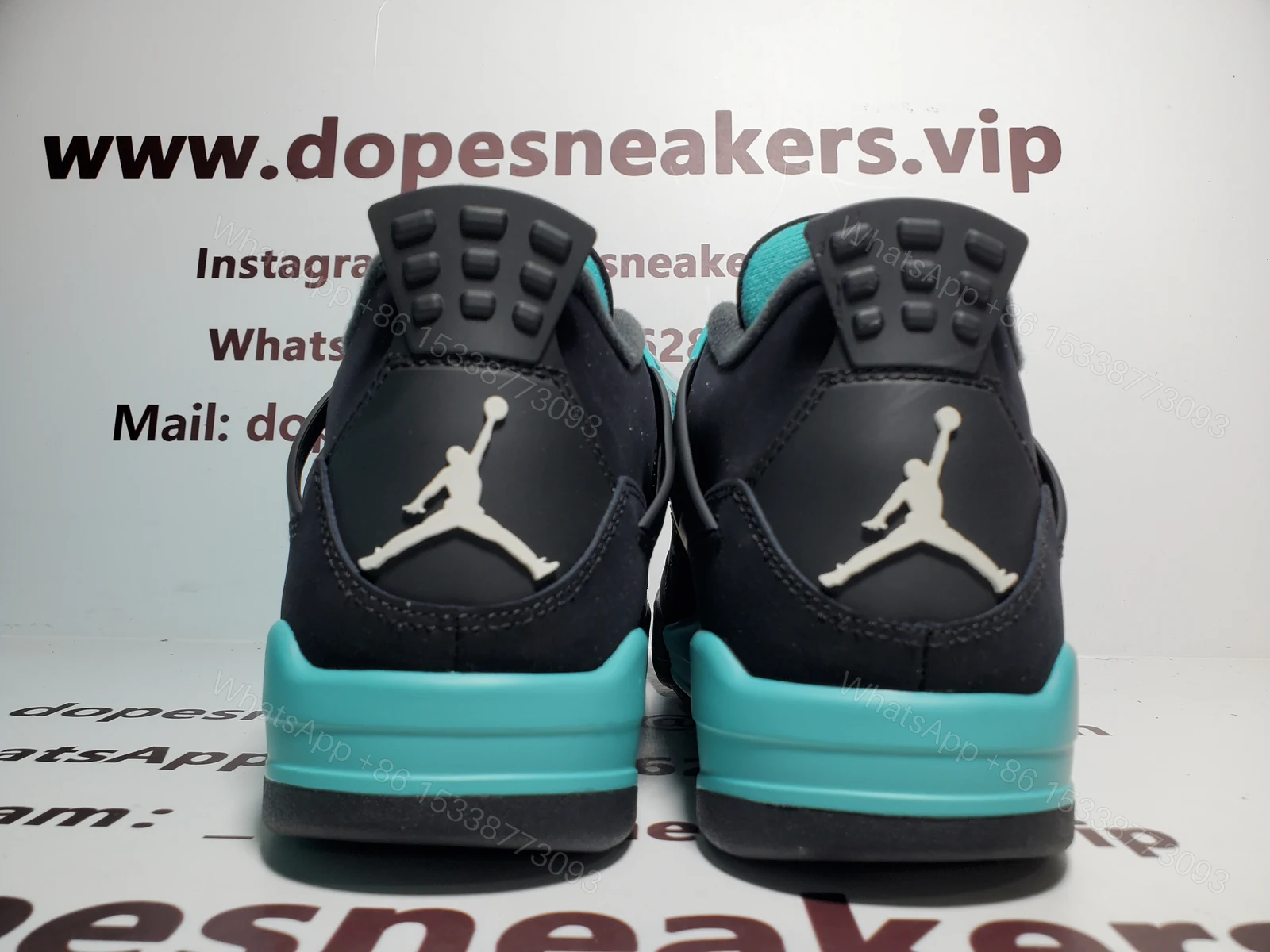 View 5 of Air Jordan 4 Retro
