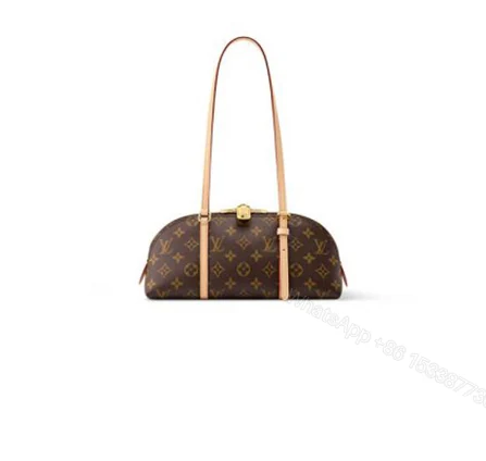 LV Squire East West — view 1