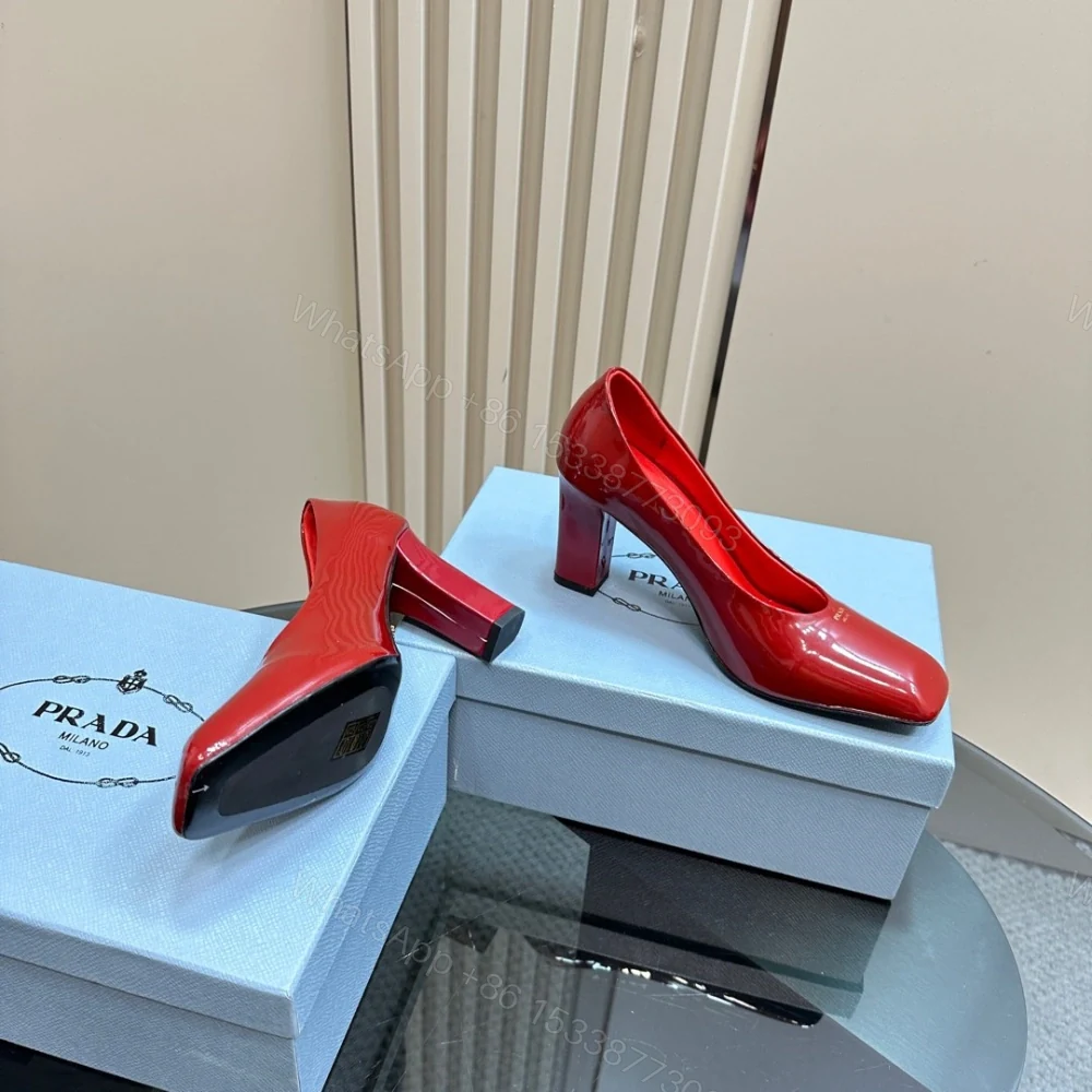 View 5 of 高仿Prada*1I837B方頭粗跟高踭鞋8.5CM漆皮紅色免檢版