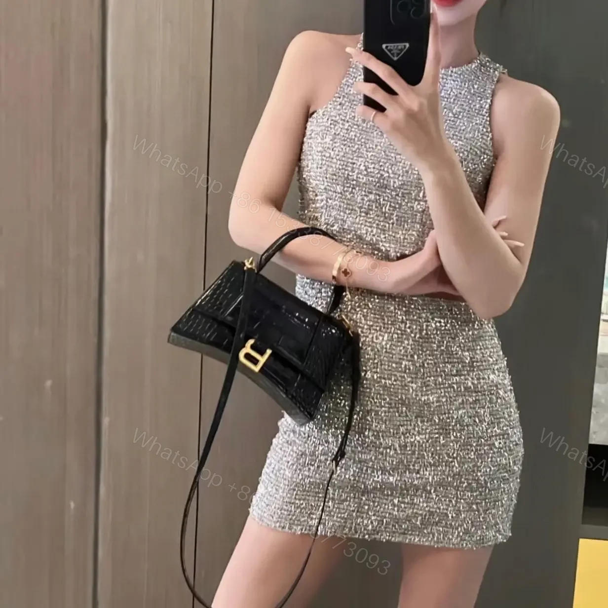 View 18 of 高仿BalenciagaHourglass系列鱷魚皮沙漏包XS
