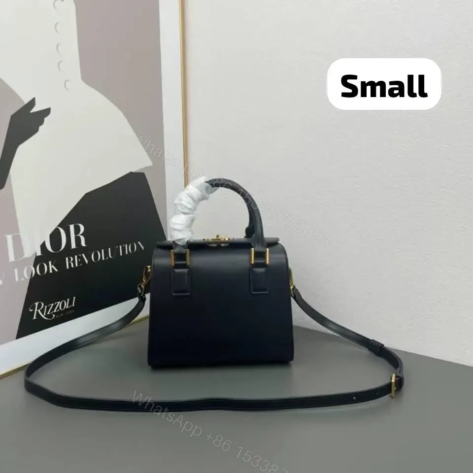 DIOR — view 1