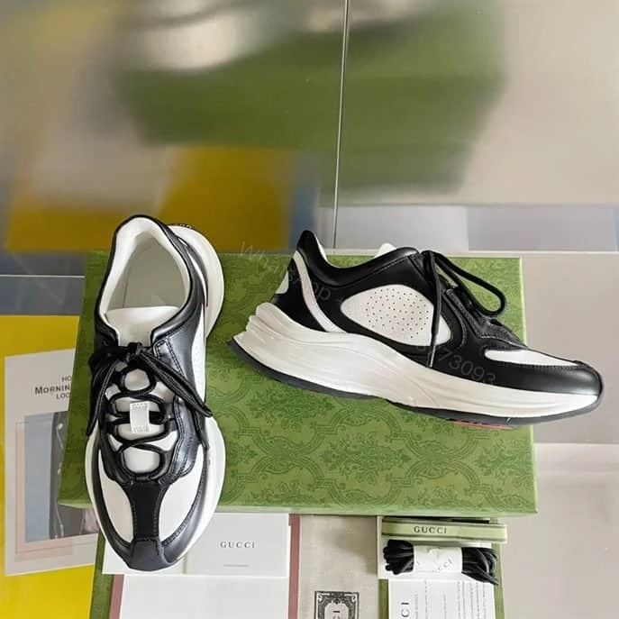 View 3 of MEN’S GUCCI RUN SNEAKER – GC143