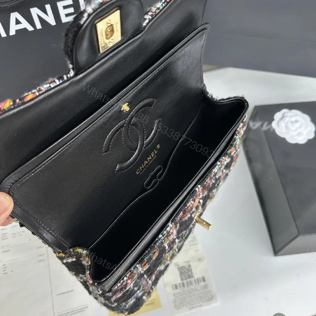 View 9 of Tweed Bouclé Handbag: Textured Luxury, Everyday Sophistication