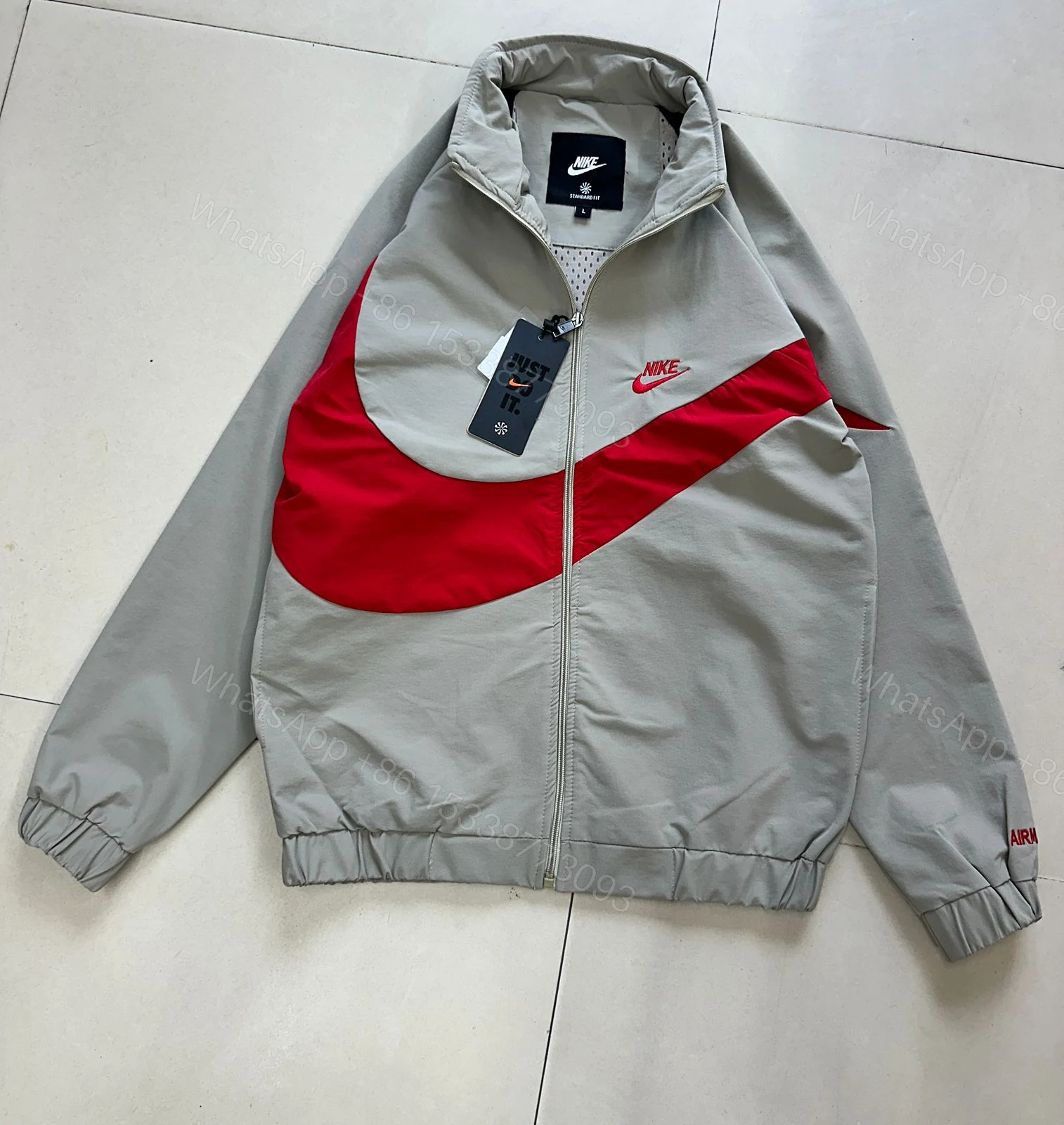 View 9 of FIRST COPY NIKE PREMIUM QUALITY WINDCHEATER