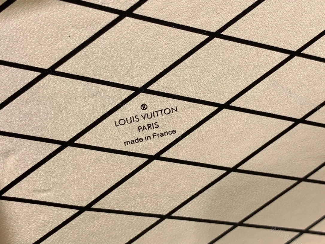View 9 of Louis Vuitton LV Petite Musical Pattern Like Auth Handbags 20×12.5x5cm