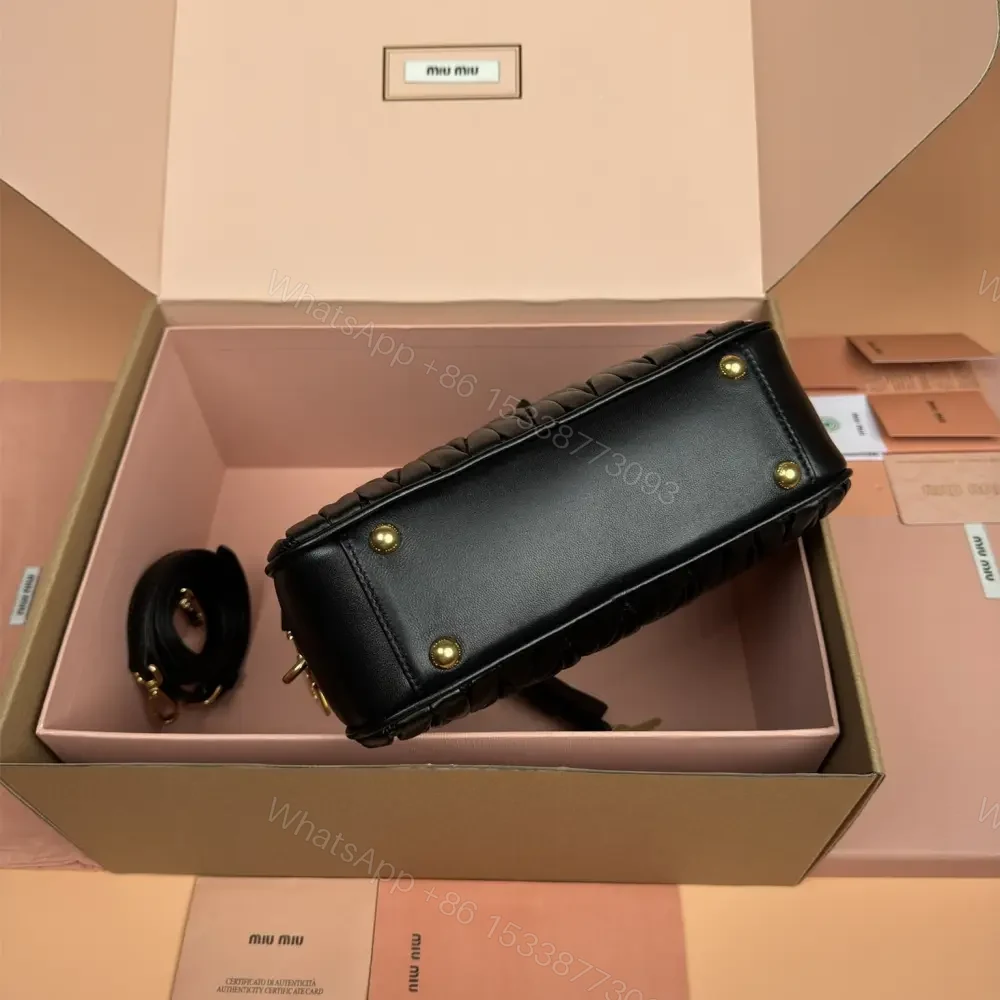 View 5 of 高仿miumiu*Arcadie系列5BB124小羊皮單肩包黑色大號免檢版