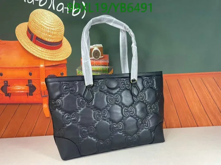 View 13 of Elegant Gucci GG Quilted Grey Matelassé Small Tote YP35VX