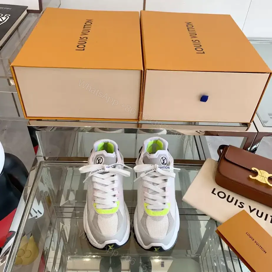 View 2 of LV WOMEN’S RUN 55 SNEAKER – LSVM064