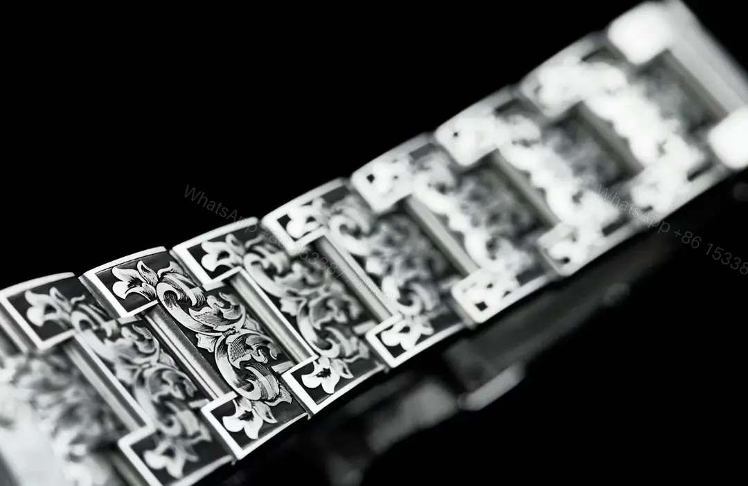 View 7 of Best Rolex Submariner Hand-Carved Green replica 40MM Engraved Steel Bracelet Edition RG-SUB-HANDCARVED-GREEN-BRACELET-40